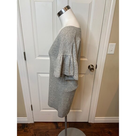 BCBG Max Azria Gray Lambs Wool V-Neck Ruffle Long Sweater, Size XS - Picture 3 of 5